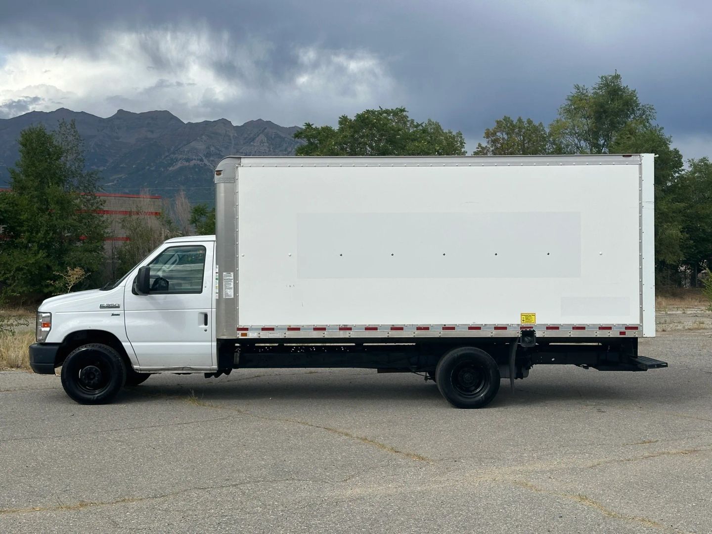 ford e-series cutaway 2019 1FDWE3F60KDC11330 image ford e-series cutaway 2019 1FDWE3F60KDC11330 image